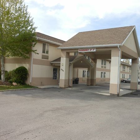 Economy Inn & Suites Нифай Экстерьер фото