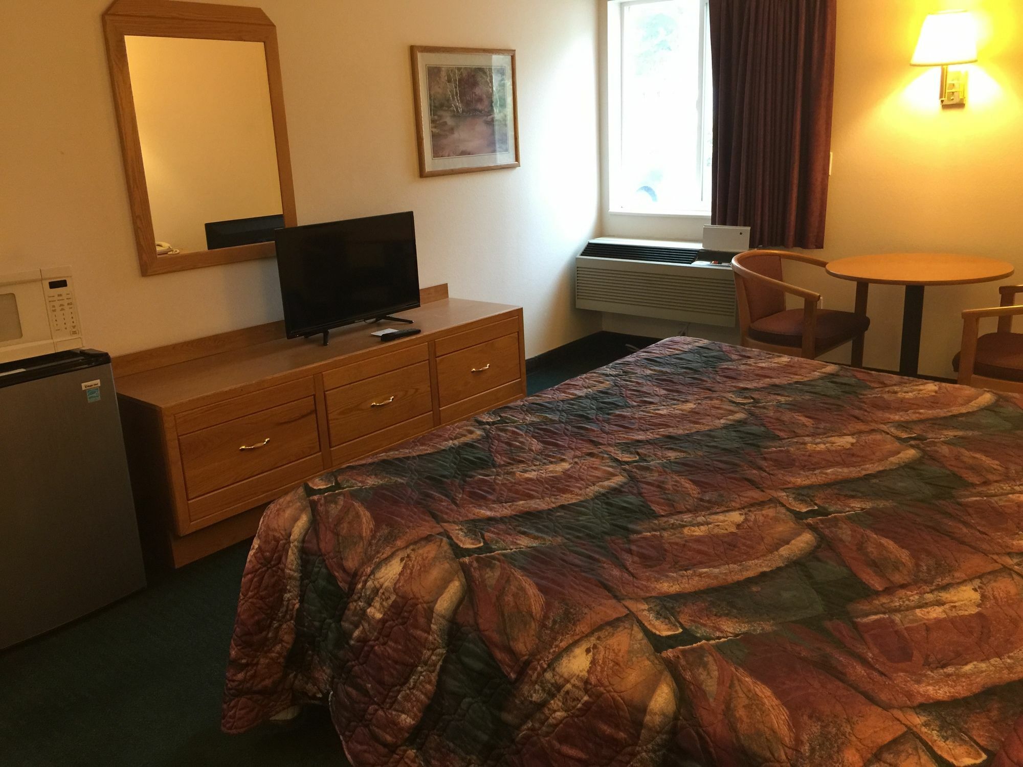 Economy Inn & Suites Нифай Экстерьер фото